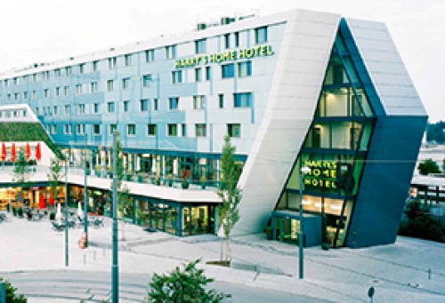 Meile Moosach, Hotel & Einkaufszentrum. Außenansicht